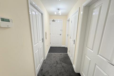 2 bedroom flat to rent, Moss Lane, Bolton BL6