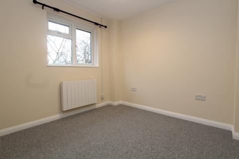 1 bedroom apartment to rent, Kings Road, Petersfield, Hampshire, GU32