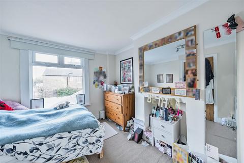 2 bedroom flat to rent, Ravenslea Road, Balham, SW12