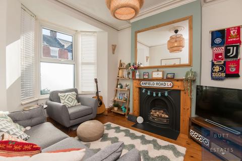 21 Oakfield Road, Exeter, EX4 1BA