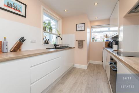 21 Oakfield Road, Exeter, EX4 1BA