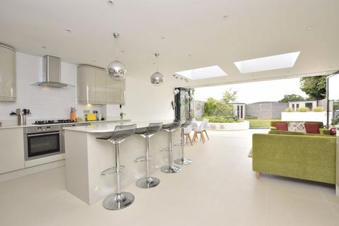 24 Beeches Road, Charlton Kings, Cheltenham, GL53 8NQ