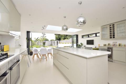 24 Beeches Road, Charlton Kings, Cheltenham, GL53 8NQ