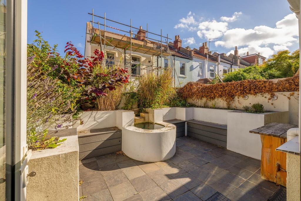 014 A9794-HDR.jpg