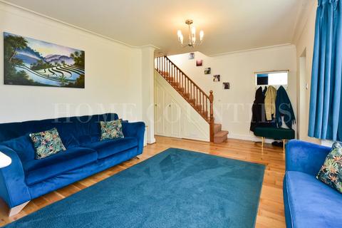 3 bedroom semi-detached house for sale, Mutton Lane, Potters Bar, EN6