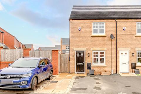 2 bedroom end of terrace house for sale, Vardon Drive, Wigan WN6