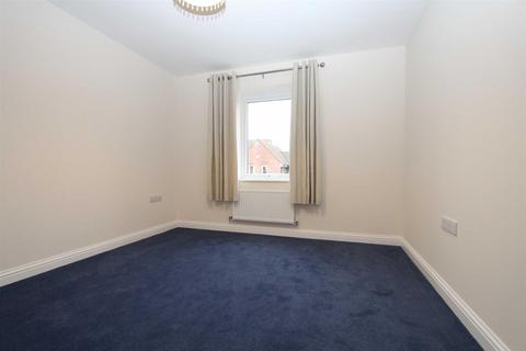 2 bedroom maisonette to rent, Jacinth Drive, Sittingbourne