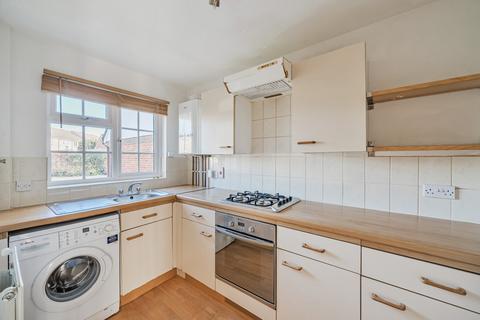 2 bedroom end of terrace house for sale, Shaw Drive, Walton-On-Thames, Surrey