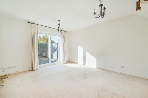 2 bedroom end of terrace house for sale, Shaw Drive, Walton-On-Thames, Surrey