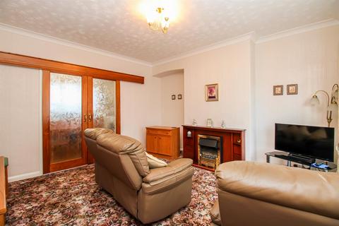 2 bedroom terraced house for sale, Firville Avenue, Normanton WF6