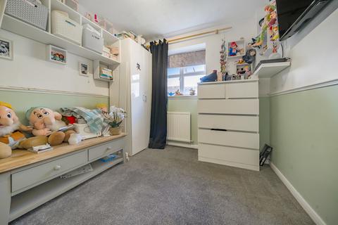 3 bedroom terraced house for sale, Hodges Close, Bagshot, Surrey, GU19