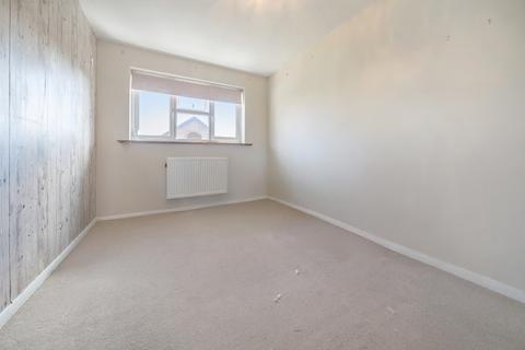 2 Hodges Close, Bagshot, GU19 5QS