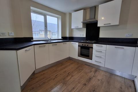 2 bedroom flat to rent, Stewartby Avenue, Hampton Vale, Peterborough, Cambridgeshire. PE7 8NJ