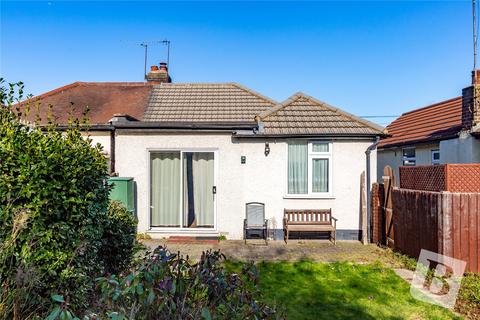 2 bedroom bungalow for sale, Jubilee Avenue, Romford, RM7