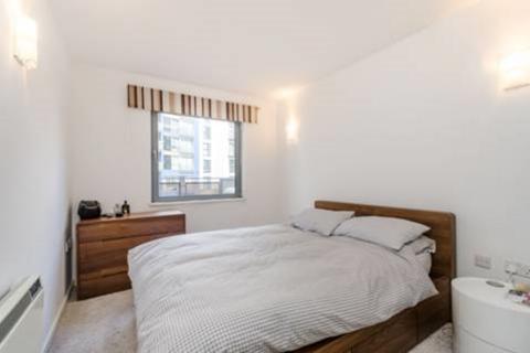 1 bedroom apartment to rent, Deals Gateway London SE13