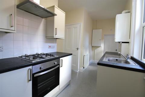 3 bedroom apartment to rent, Hulne Avenue, Tynemouth