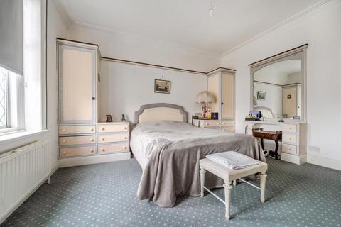 4 bedroom detached house for sale, Southgate,  London,  N14