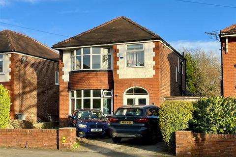 3 bedroom detached house to rent, Walton Road, Sale