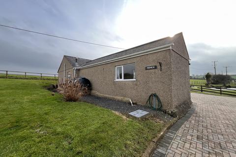 3 bedroom detached bungalow to rent, Near St Martin, Helston, TR12 6DU