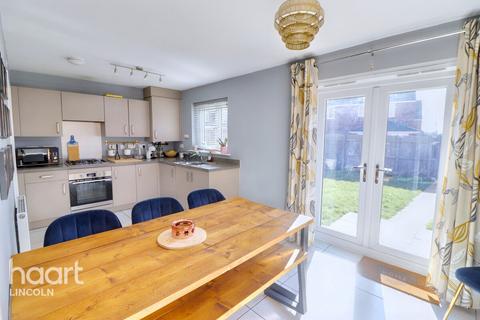 3 bedroom semi-detached house for sale, Fishponds Way, Welton, Lincoln