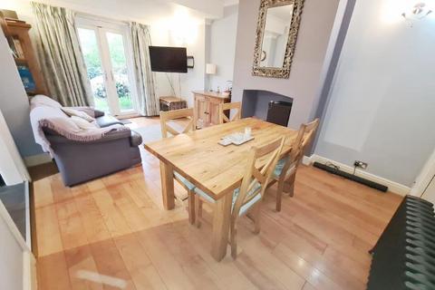 3 bedroom semi-detached house for sale, North Drive, Audenshaw