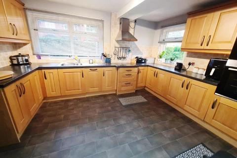 3 bedroom semi-detached house for sale, North Drive, Audenshaw