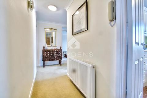 undefined, Queens Road, Frinton-On-Sea CO13