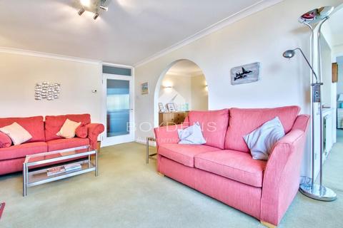 undefined, Queens Road, Frinton-On-Sea CO13