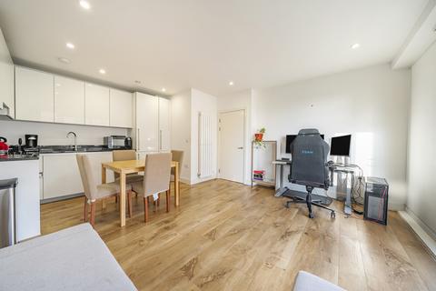 1 bedroom apartment for sale, Dowding Drive, London