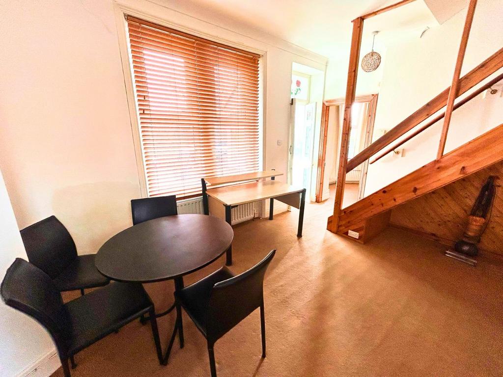 38 Lansdown gardens