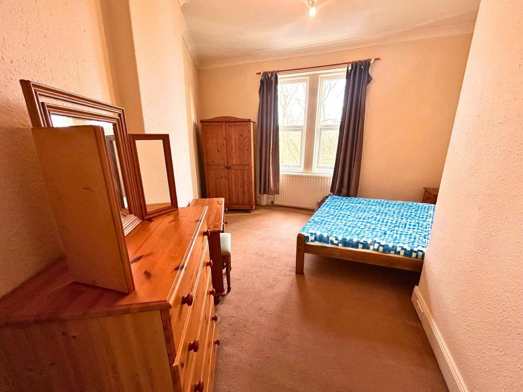 38 Lansdown gardens
