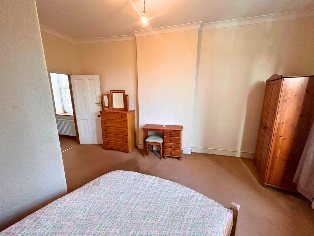38 Lansdown gardens