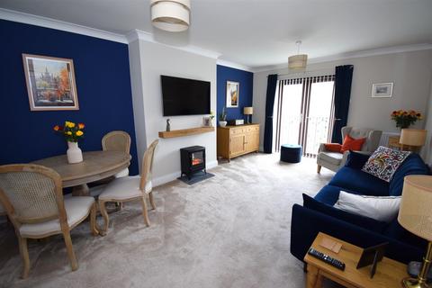 2 bedroom apartment for sale, Selwood Court, South Shields