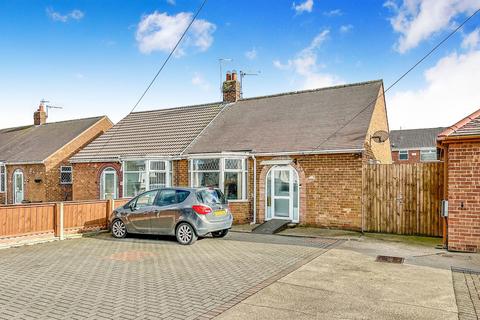 2 bedroom semi-detached bungalow for sale, Leads Road, Hull HU7