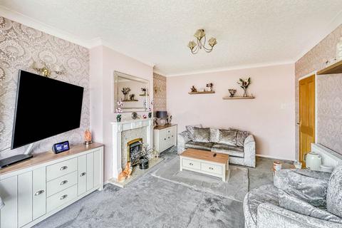 2 bedroom semi-detached bungalow for sale, Leads Road, Hull HU7