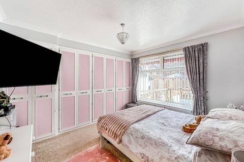 404 Leads Road, Sutton On Hull, Hull, HU7 4XN