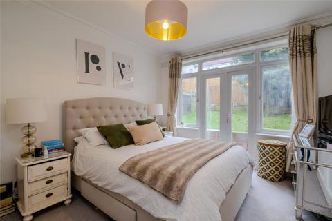 2 bedroom apartment for sale, Valley Road, London SW16