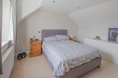 2 bedroom detached house for sale, St. Aldhelm Road, Malmesbury, SN16