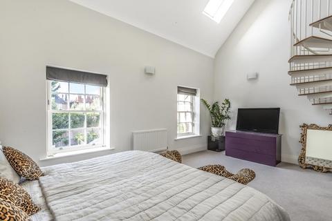 4 bedroom townhouse for sale, Ashridge Close,  Finchley,  N3