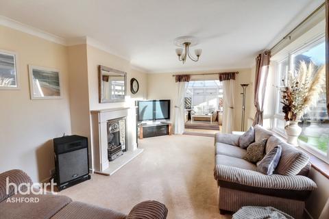 Fairlands Berwick Lane, Lympne, Hythe, CT21 4JX