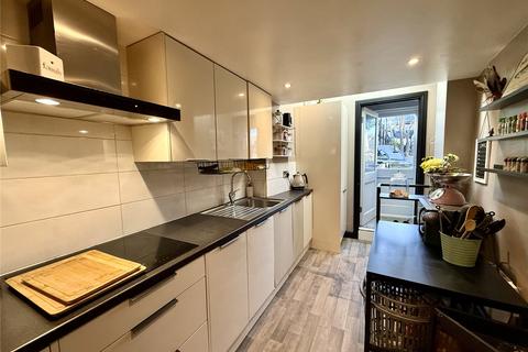 2 bedroom apartment for sale, Newport Road, Barnstaple, Devon, EX32