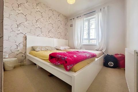 3 bedroom end of terrace house for sale, Chestnut Tree Grove, Farnborough, Hampshire