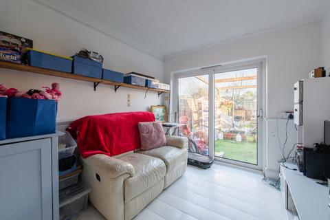 28 Northridge Road, Gravesend, DA12 5AY
