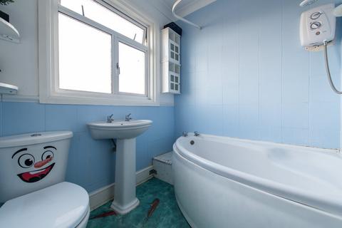 28 Northridge Road, Gravesend, DA12 5AY
