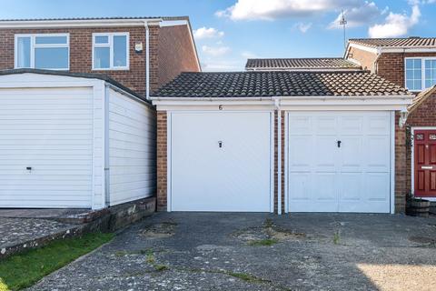 2 bedroom semi-detached house for sale, Blackbird Close, Flitwick, MK45