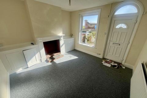 2 bedroom terraced house to rent, Pakefield Street, Lowestoft NR33