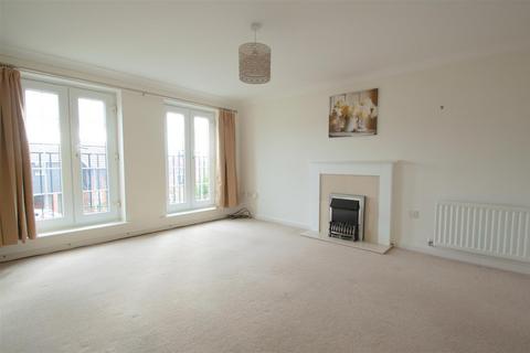 3 bedroom townhouse for sale, Hales Barn Road, Haverhill CB9