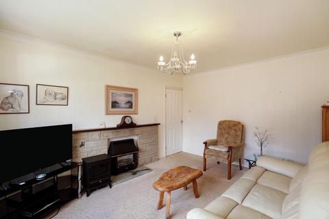 2 bedroom semi-detached bungalow for sale, Wentworth Drive, Harrogate, HG2 7LA