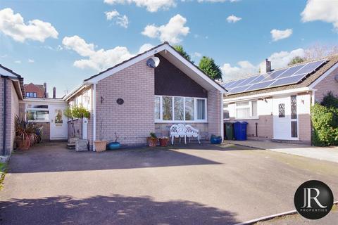 2 bedroom bungalow for sale, Riders Way, Rugeley WS15