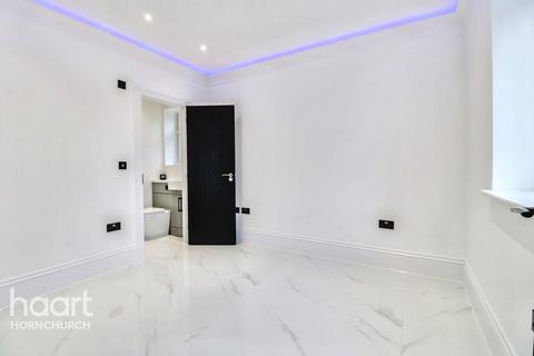 undefined, 1a Garland Way, Essex